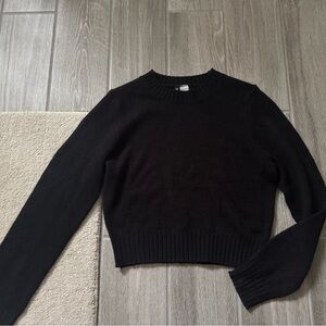 Black knitted Sweater